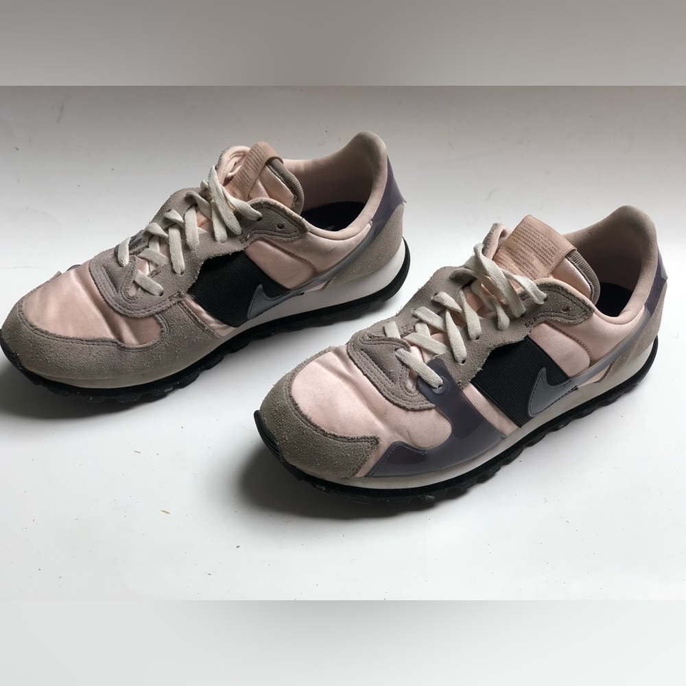 W Nike V-Love O.X.Echo Pink/Pumice-Sanded Purple Wmns 8.5  CK0831-600- 8.5Women